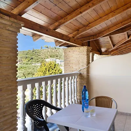 Apartament Sandy Maria 404 *